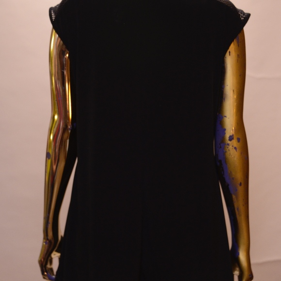 Black top, fishnet cap sleeves, metal studs - NWT - Picture 4 of 4